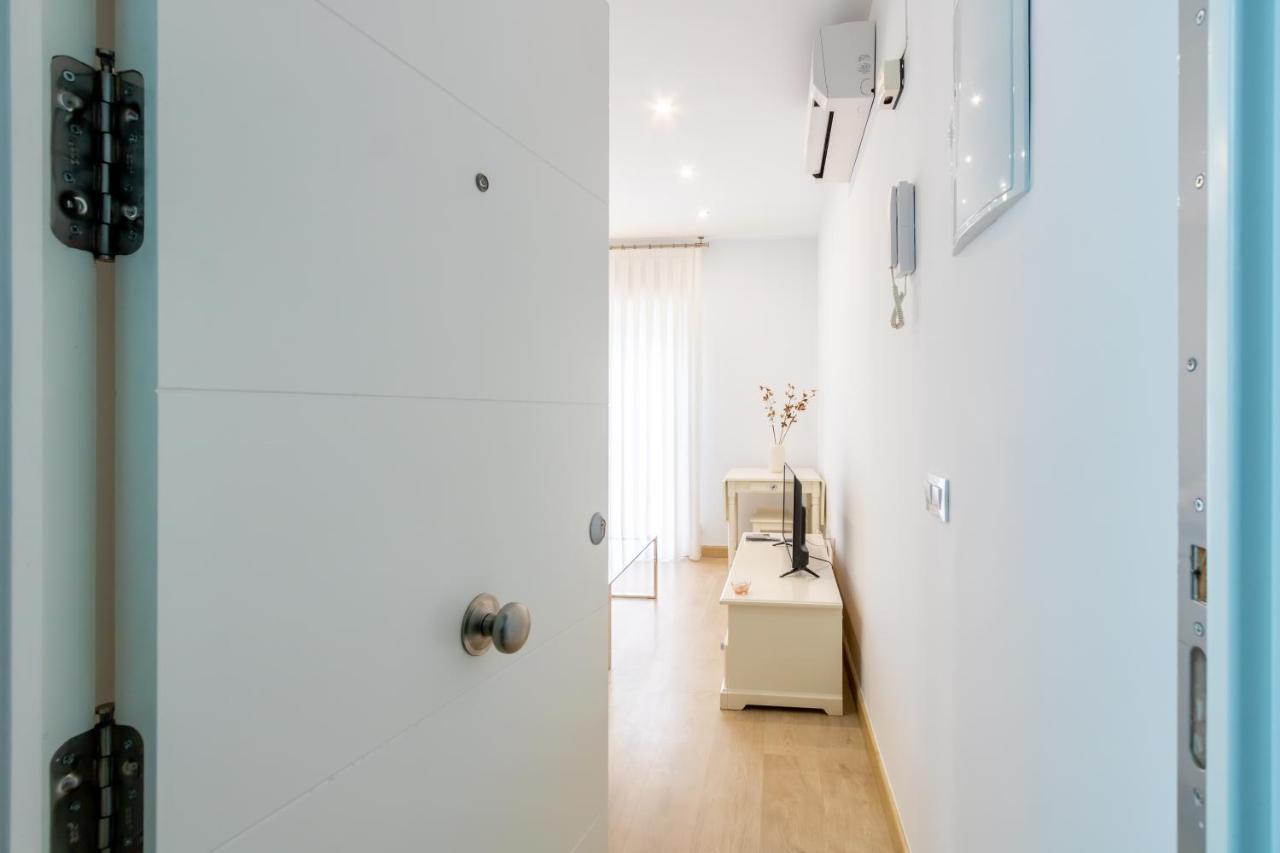 Charming 2 Bedroom Apartment Triana Bridge By Ocityzen Séville Extérieur photo